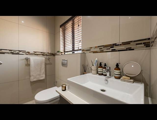 3 BEDROOM GATED ESTATE FOR SALE IN IZINGA
